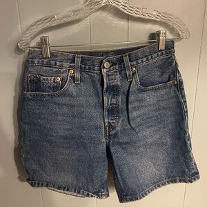 Levi’s High Waisted Mom Jean